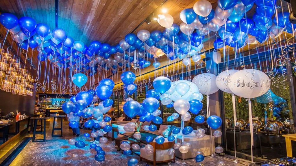 birthday decoration in restaurant